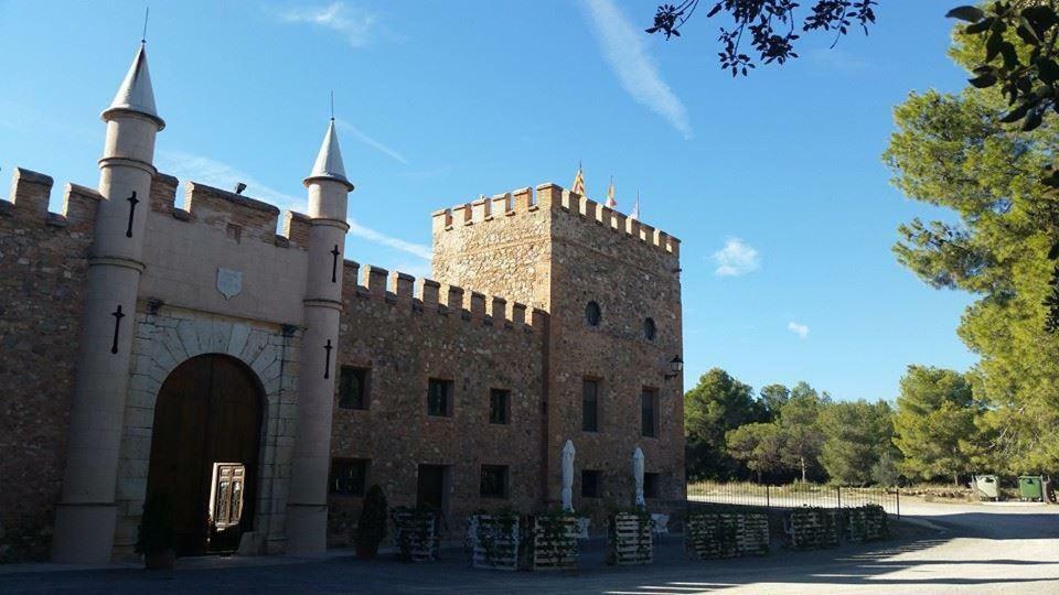 Castillo Con Piscina En Plena Sierra Calderona Сегорбе Экстерьер фото